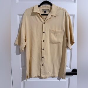 Tommy Bahama Shirt Mens Small Yellow 100% Silk Button Up Casual with pocket